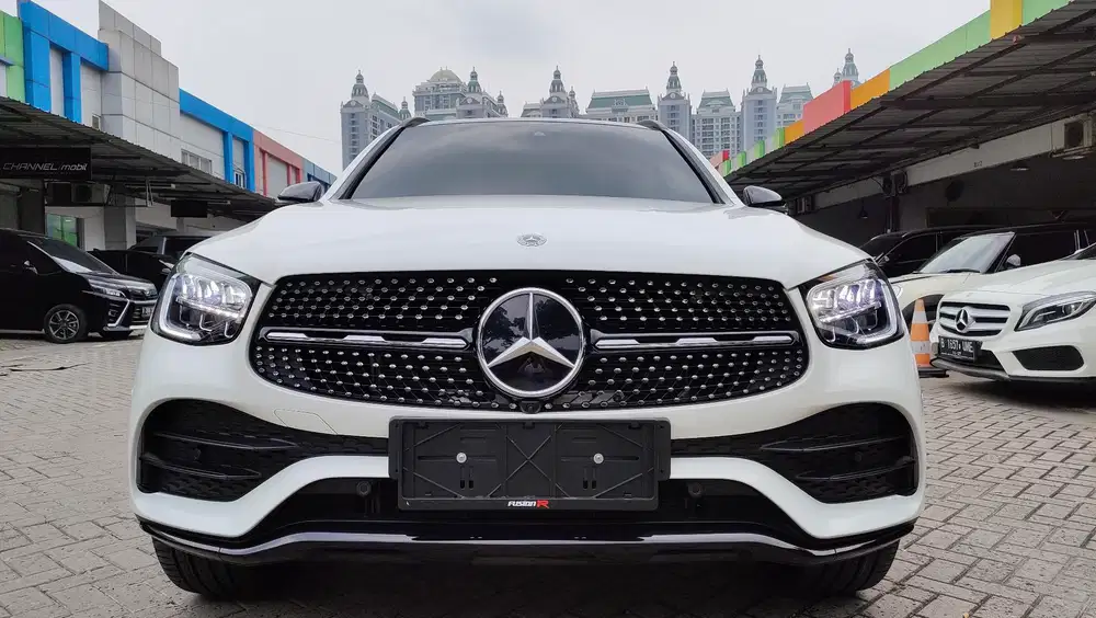 ODO 8rb Mercedes Benz GLC 200 AMG Night Edition 2022
