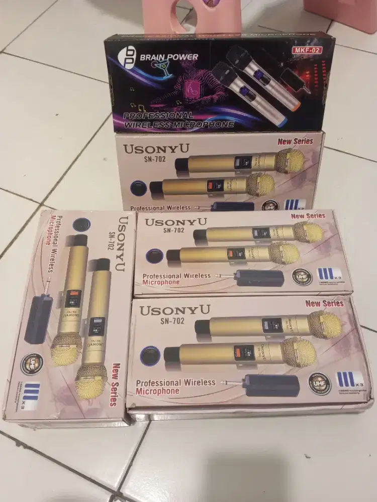 Mic wireless isi dua