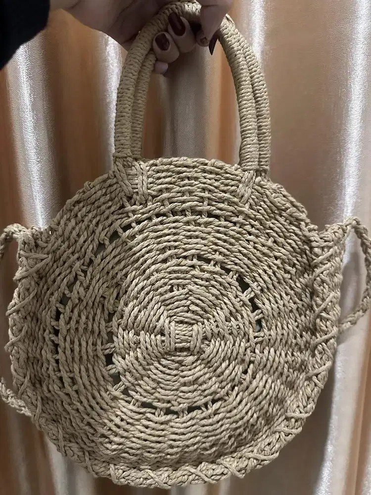 Tas Pantai Wanita