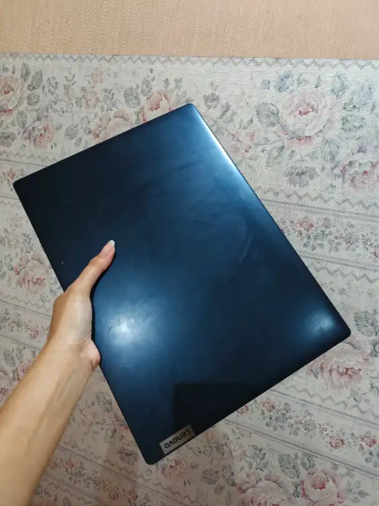 Lenovo Slim 3 i3-10115u 8/256Gb Garansi Resmi