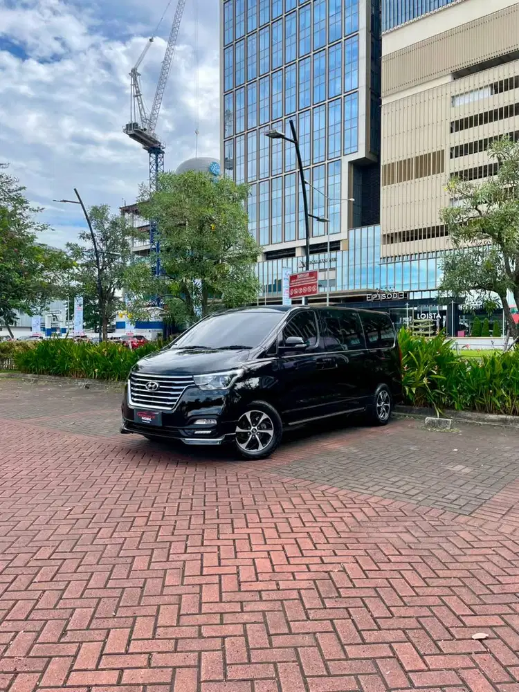 Hyundai H-1 Royale 2.5 CRDi AT (Diesel) 2020 GOOD CONDITION !