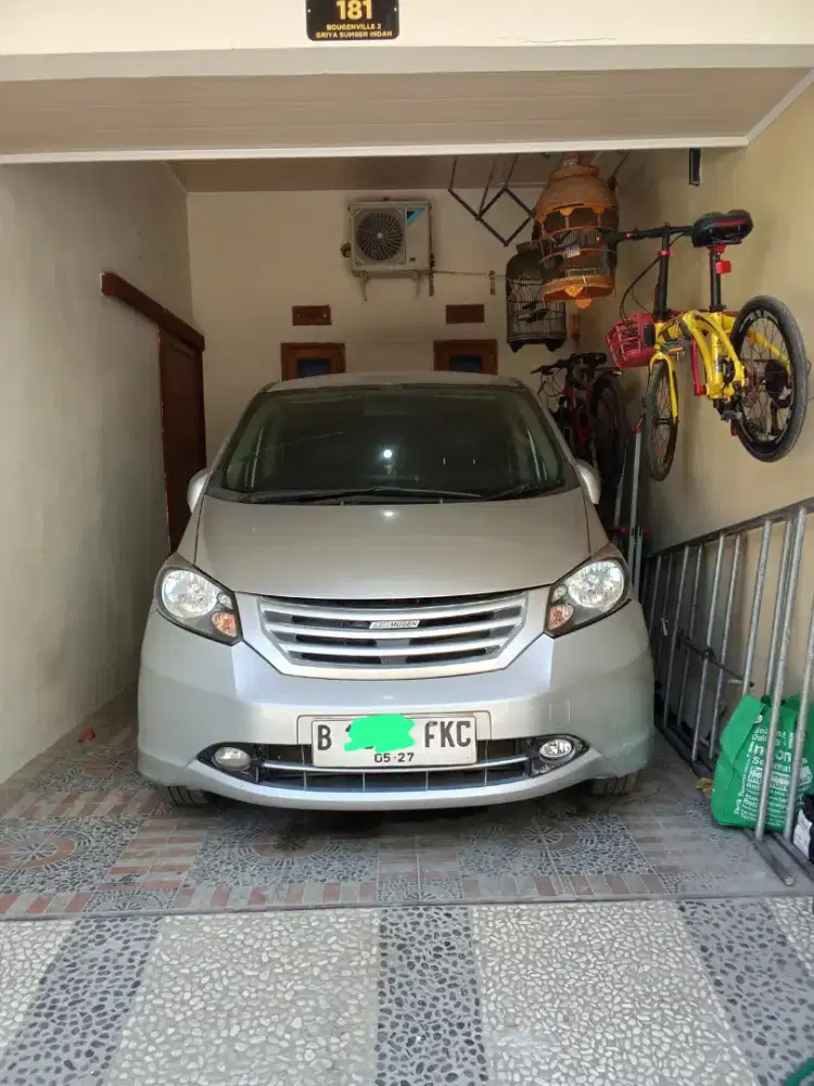 Honda Freed E PSD 2012