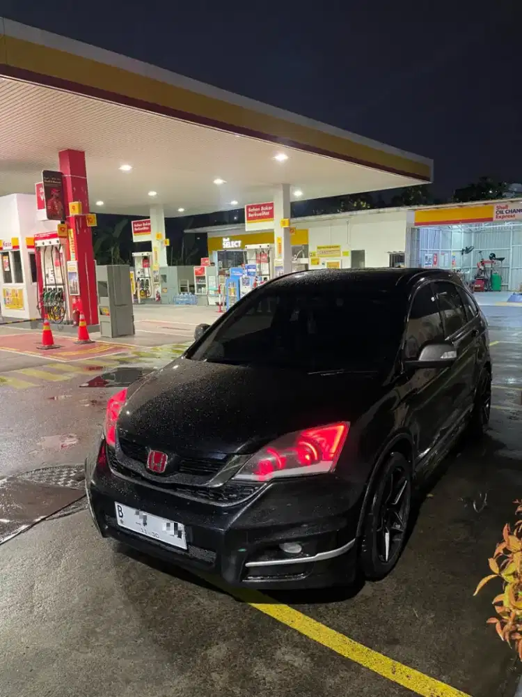 Crv lengkap  km 47 ribu jarang di pakai