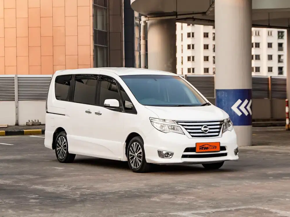 [BERGARANSI] NISSAN SERENA HWS MATIC TAHUN 2016 PUTIH GENAP