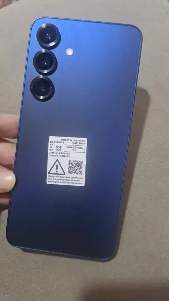 Samsung S25 12/256 blue