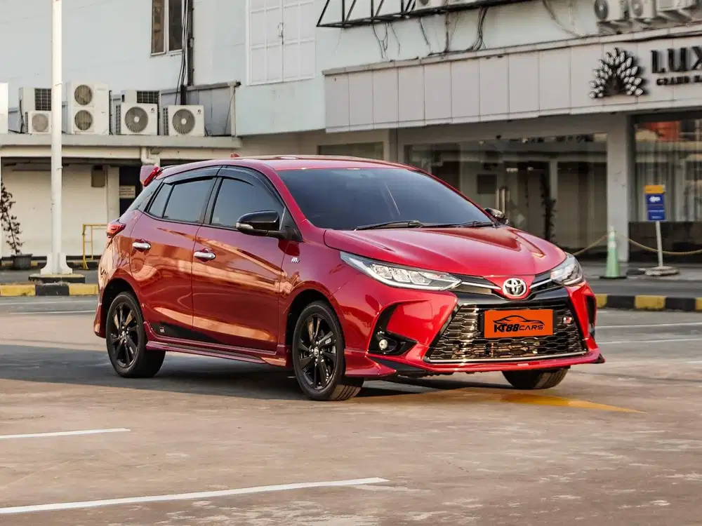 [BERGARANSI] TOYOTA YARIS GR SPORT MATIC TAHUN 2023 MERAH LOW KM GENAP