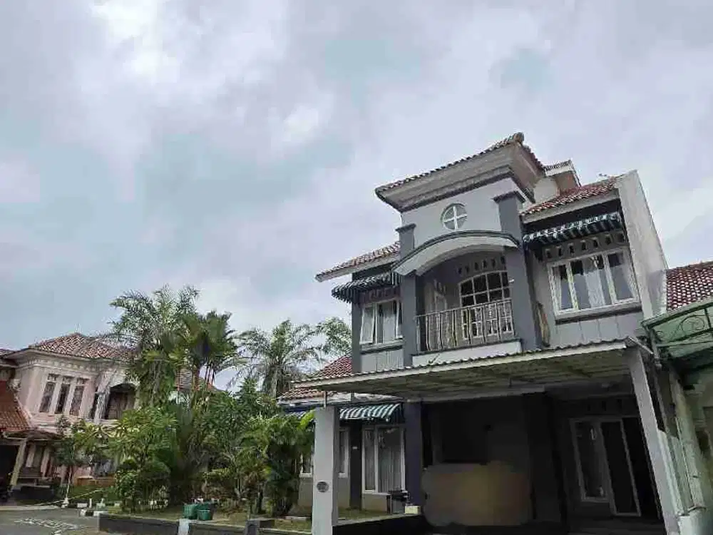 ( DEKAT UNDIP ) RUMAH DI PURI AYODYA SUMURBOTO BANYUMANIK SEMARANG