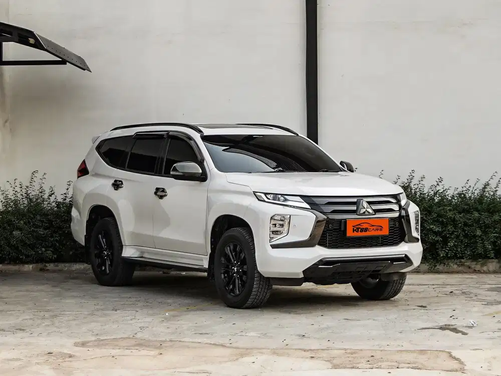 [BERGARANSI] MITSUBISHI PAJERO SPORT DAKAR TAHUN 2022 PUTIH GENAP