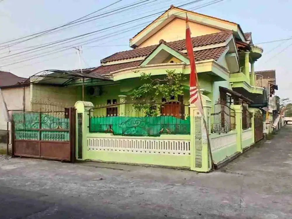 disewakan rumah 2 lantai dengan lingkungan nasionalis disidoarum sleman