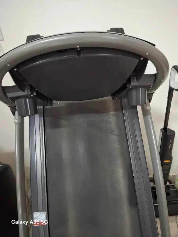 TURUN HARGA...TREAD MILL UNTUK GYM DI RUMAH MENJADI  RP 3.500.000
