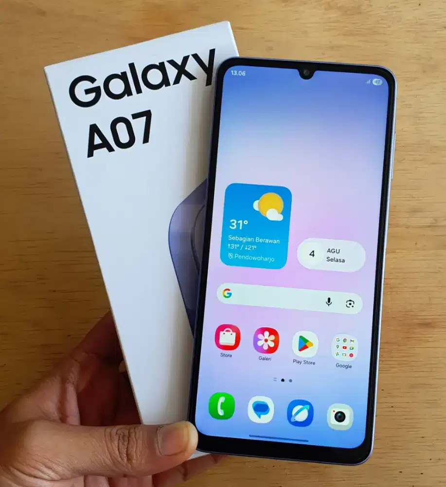 Samsung A07 4+4/64 like new