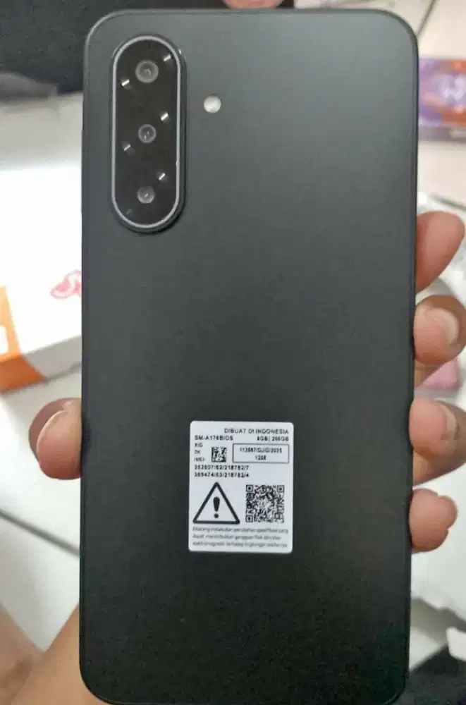 SAMSUNG A17 RAM8/128