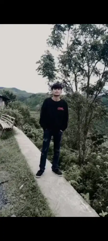 Nyari kerja yang serius