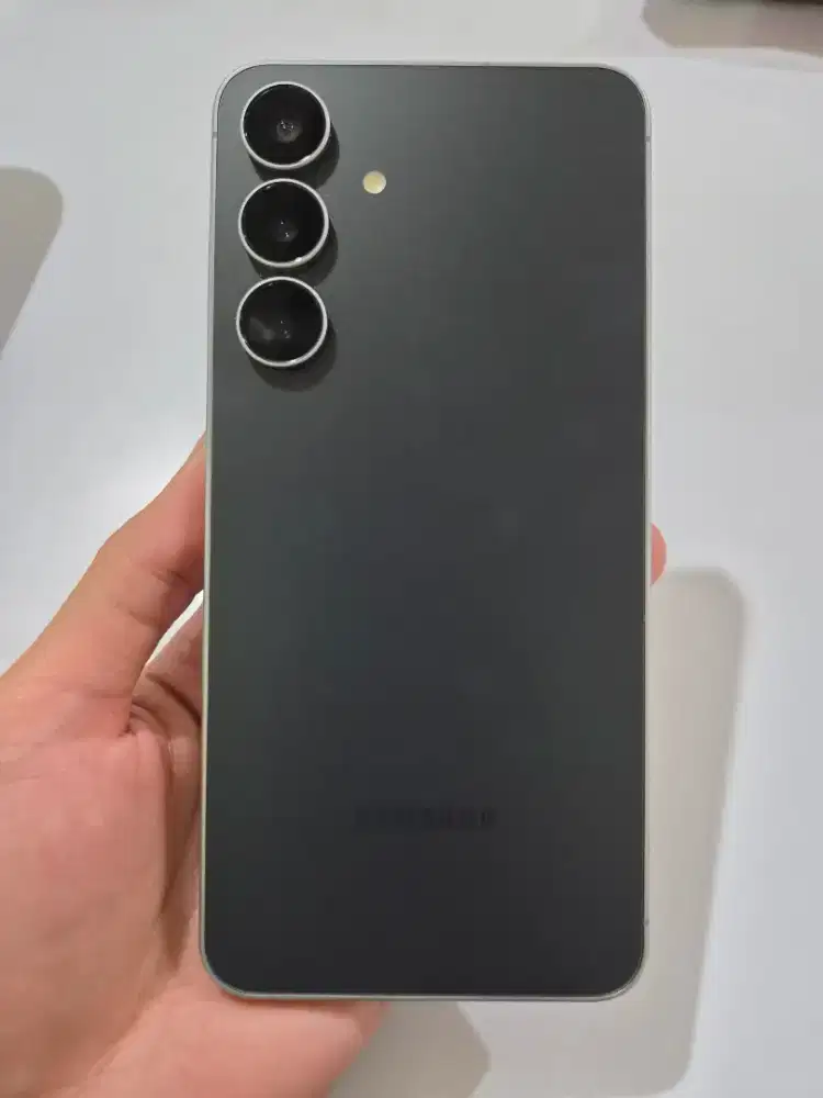 Samsung S25 FE 8/256