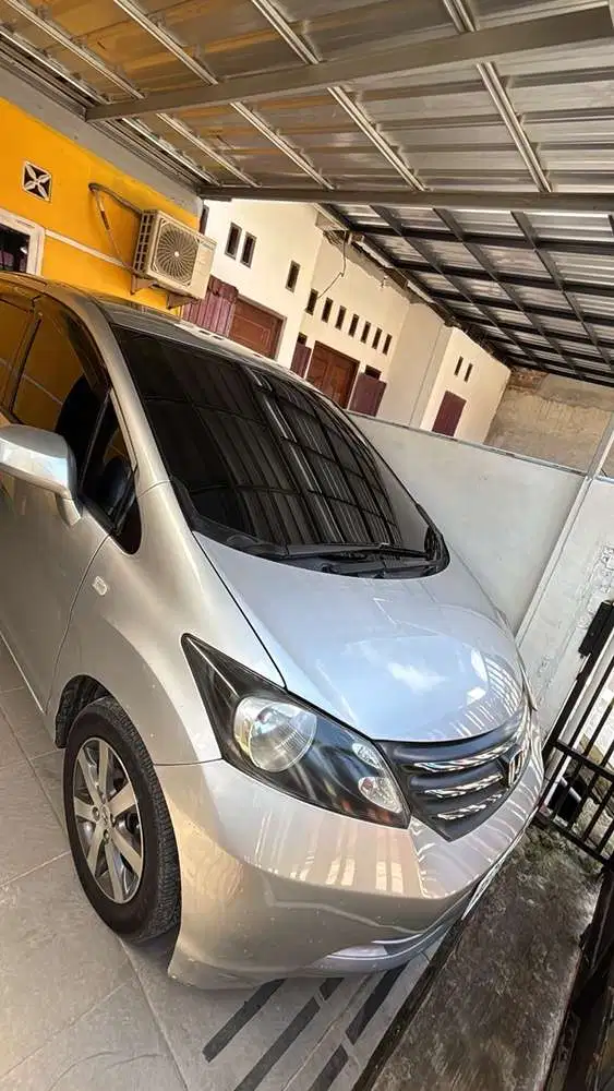 Honda Freed 2009 Bensin