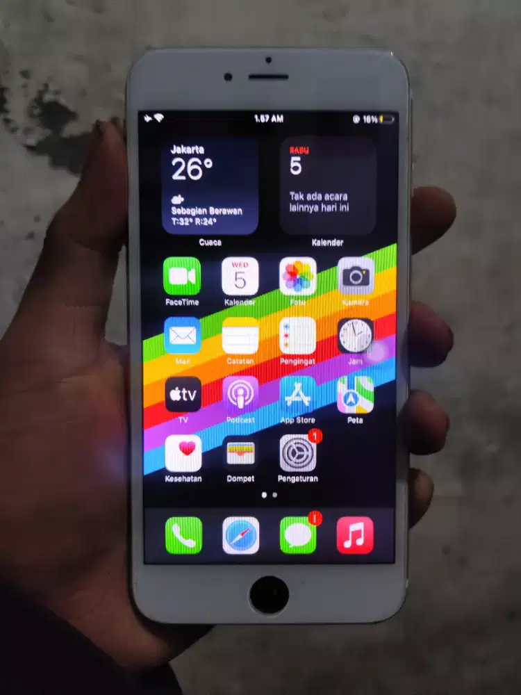 iphone 6s plus 64GB