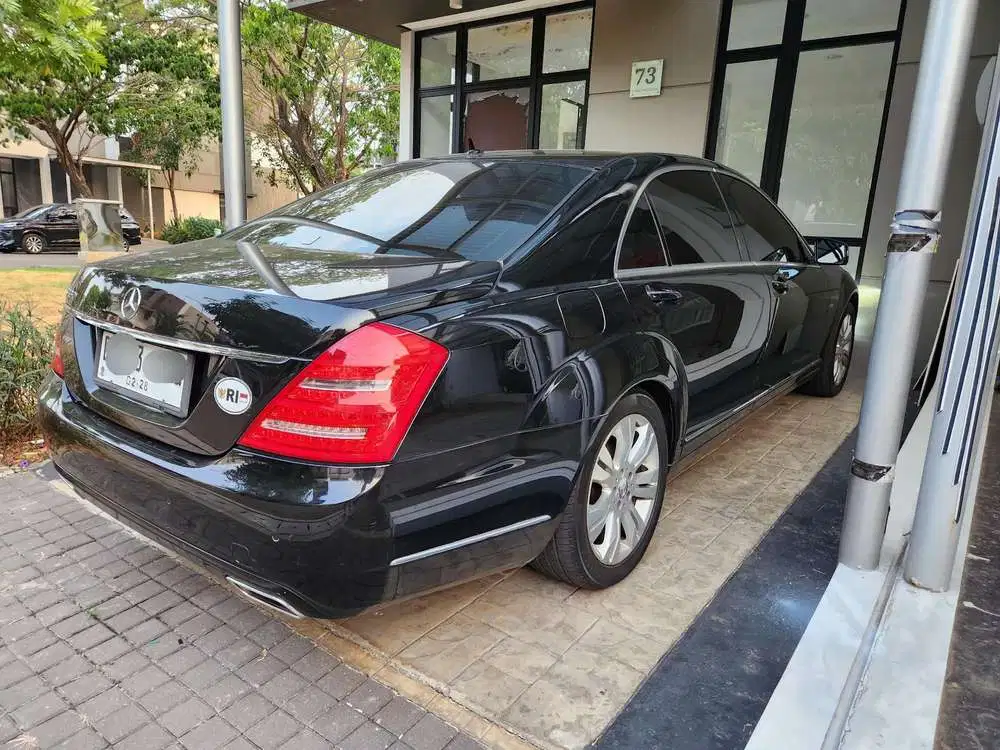 Mercedes-Benz S350L 2010 Bensin