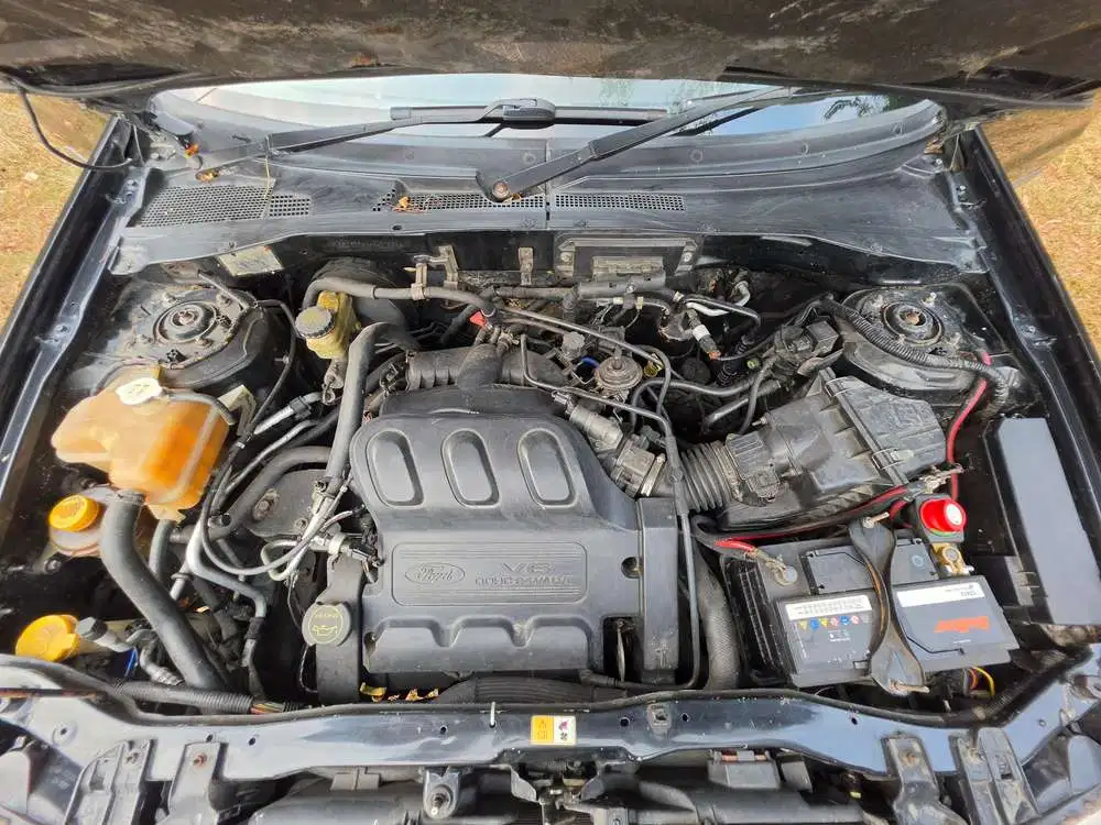 Ford Escape 2004 Bensin