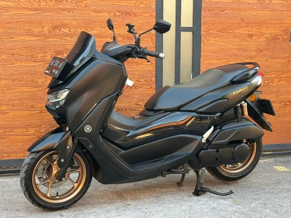 Yamaha nmax 2021 km 17 rbuan istimewa