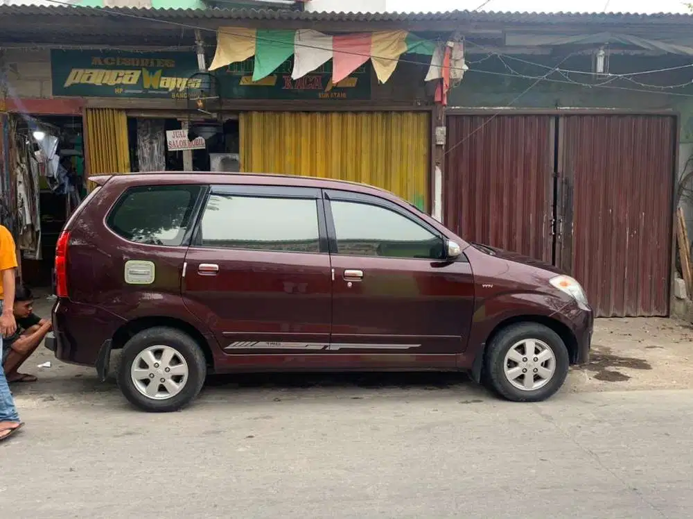 Toyota Avanza 2011 Bensin