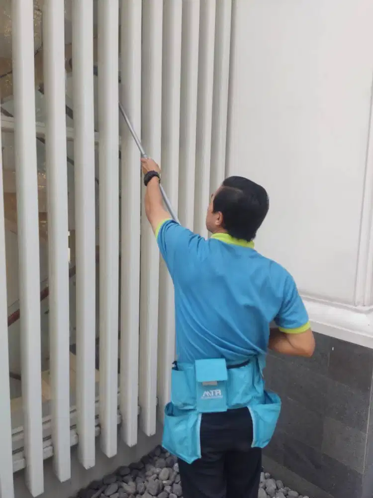 Dibutuhkan segera untuk posisi sebagai cleaning service