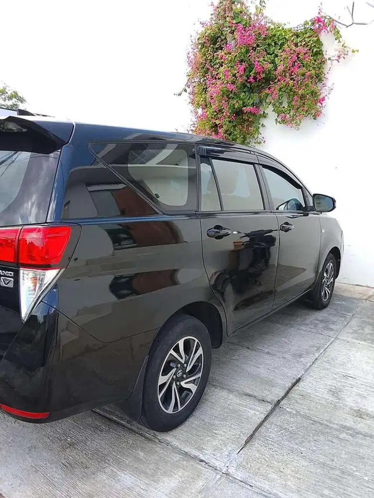 Toyota Kijang Innova 2022 Bensin