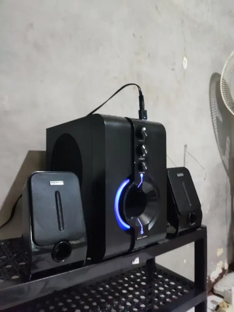 Simbadda speaker