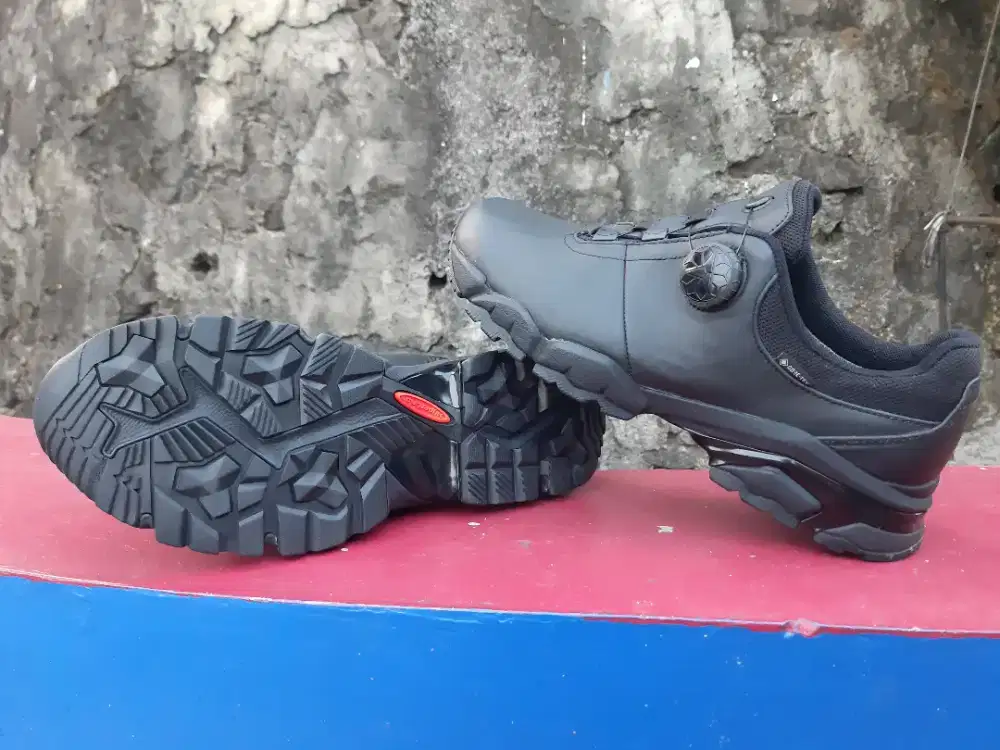 Treksta oudor sistem boa goretex full kulit size 42