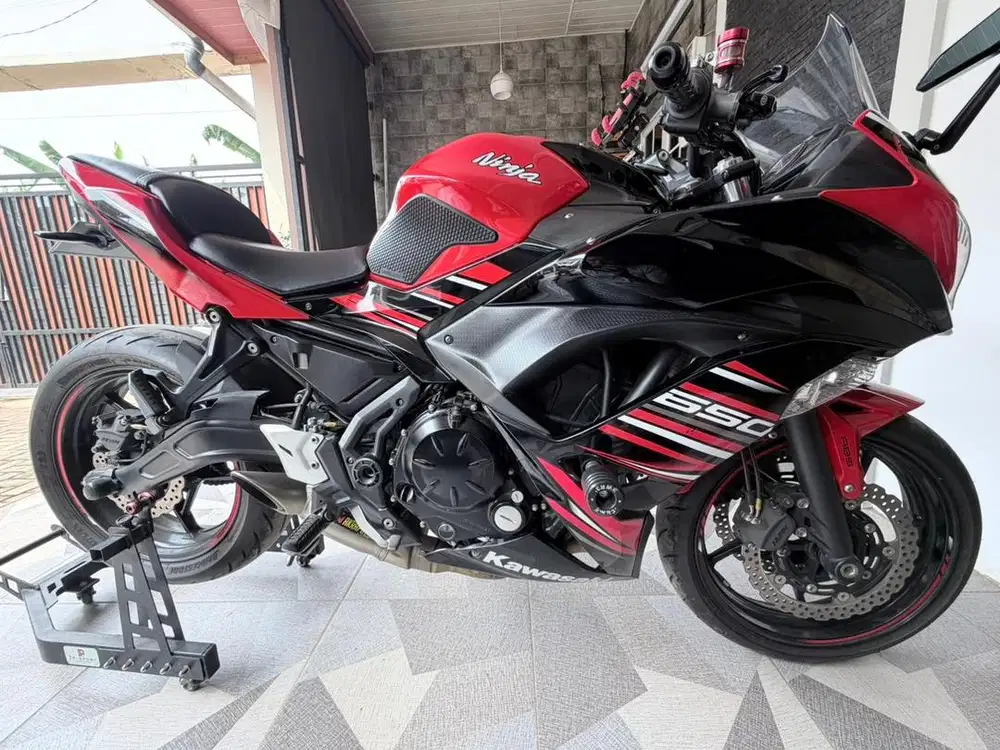 Kawasaki Ninja 650 merah Nik 2017 Reg 2020 Low KM (bukan Er6)