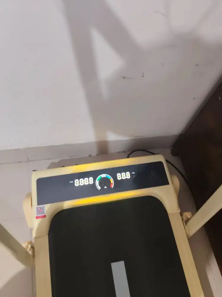 Treadmill elektrik ZHOKA 14 km/jam