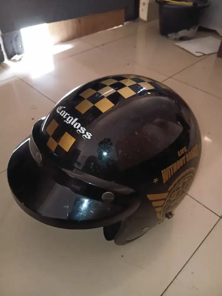 Helm Cargloss Retro CFM motif Brakes