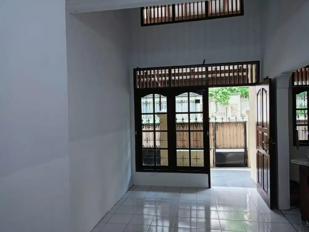 Rumah Disewakan Di Pancoran Bisa Kantor, Dekat Gatsu, Cawang dan Tebet