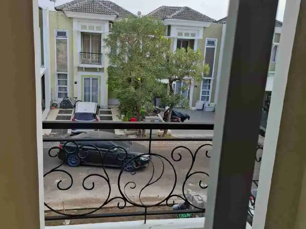 DISEWA RUMAH KOSONG CLUSTER MAGNOLIA GADING SERPONG
