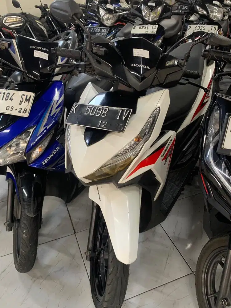 vario 125 led old 2015