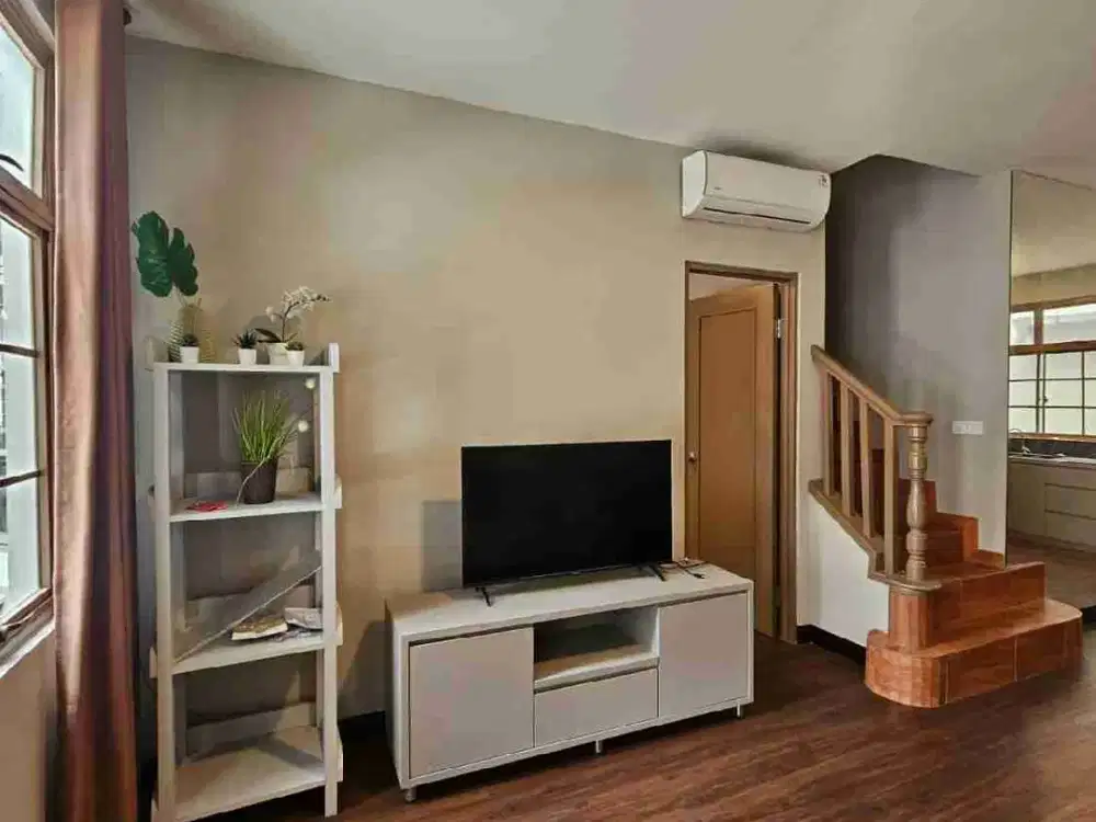 Townhouse Modern Full Furnished Taman Paris Lippo Utara
