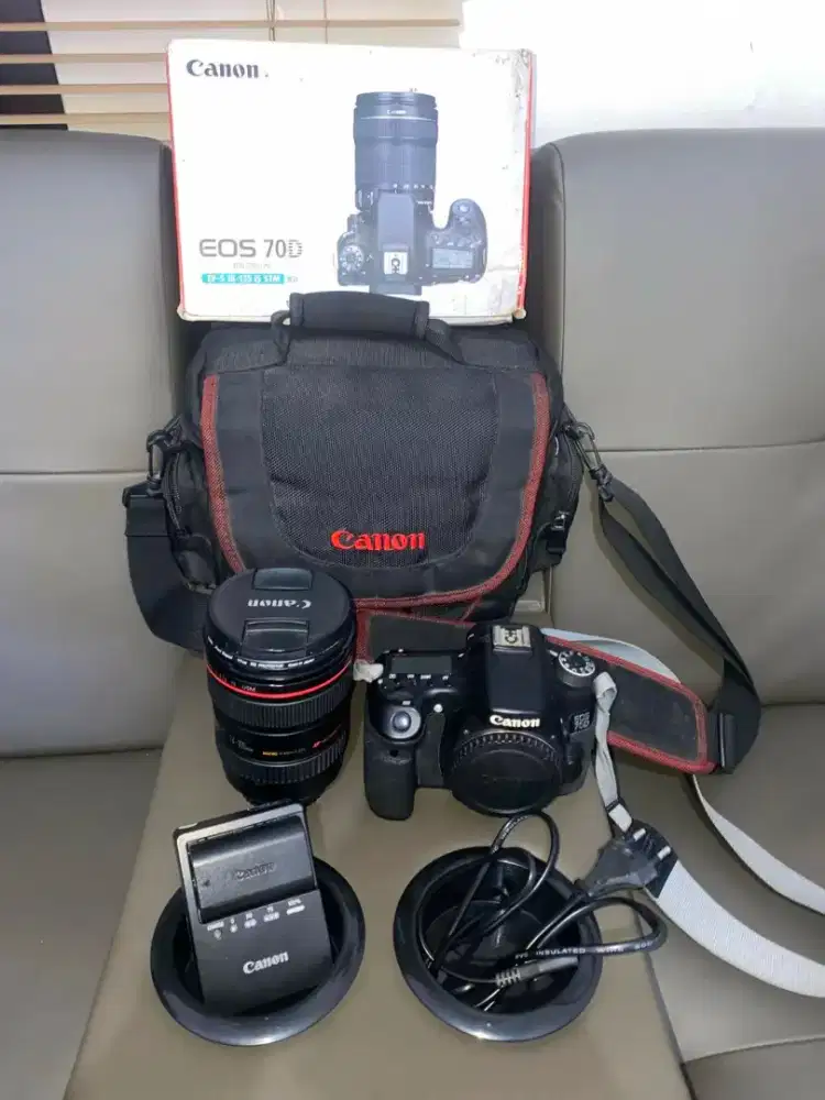 Canon 70D Wi-Fi + 24-105mm f/4L IS USM (BEKAS DIJUAL APA ADANYA)