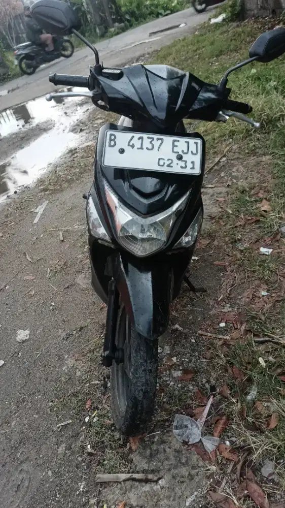 Beat pop stater halus 2016 plat B Depok pajak idup 2027 lengkap