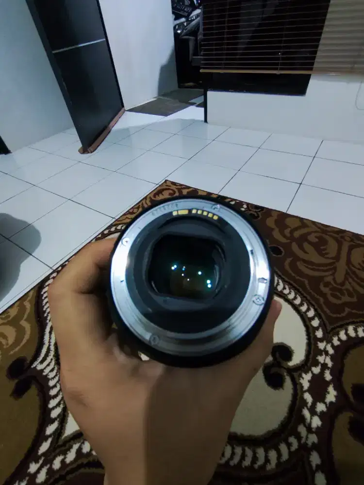 Lensa Canon 24-105mm f/4L IS USM bekas (Dijual apa adanya)