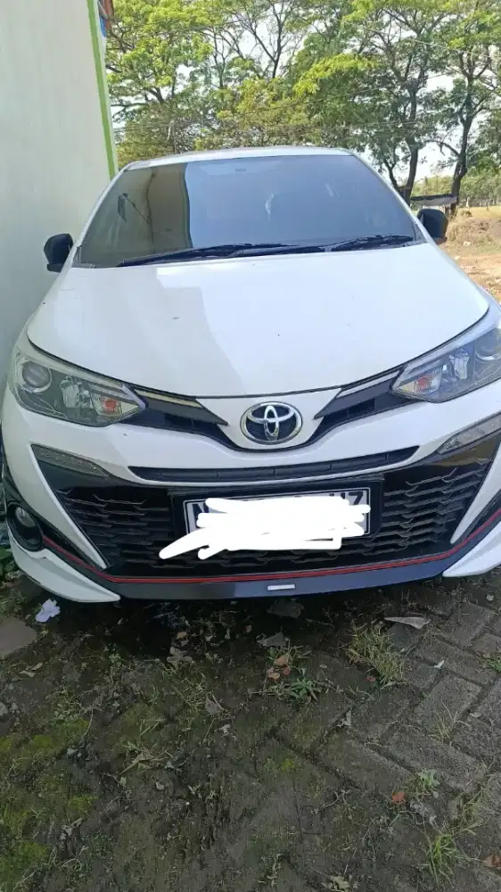Toyota Yaris 2018 Kondisi Sangat Terawat – Siap Pakai!