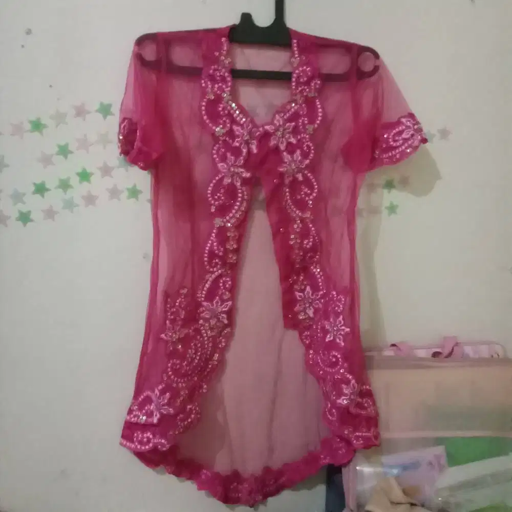 Kebaya pink tanpa daleman
