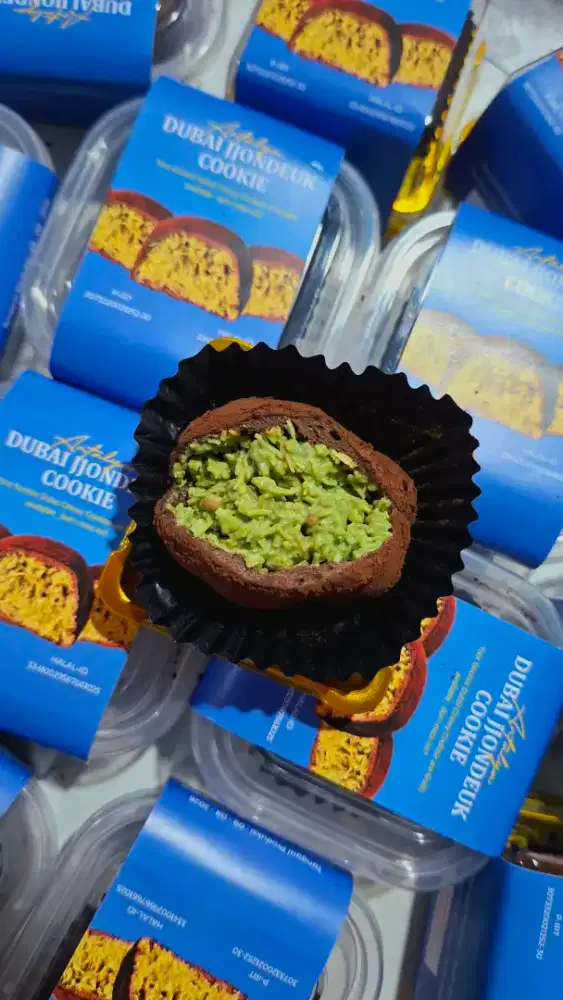 DUBAI CHEWY COOKIE