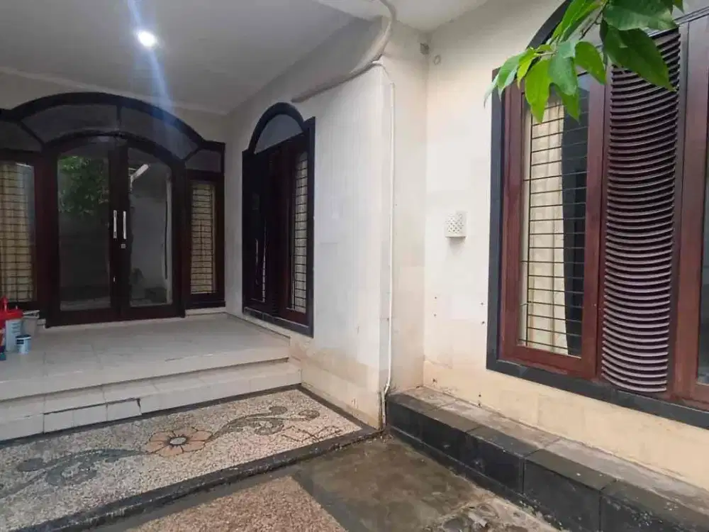 Disewakan Rumah Di Jalan Tukad Balian Renon