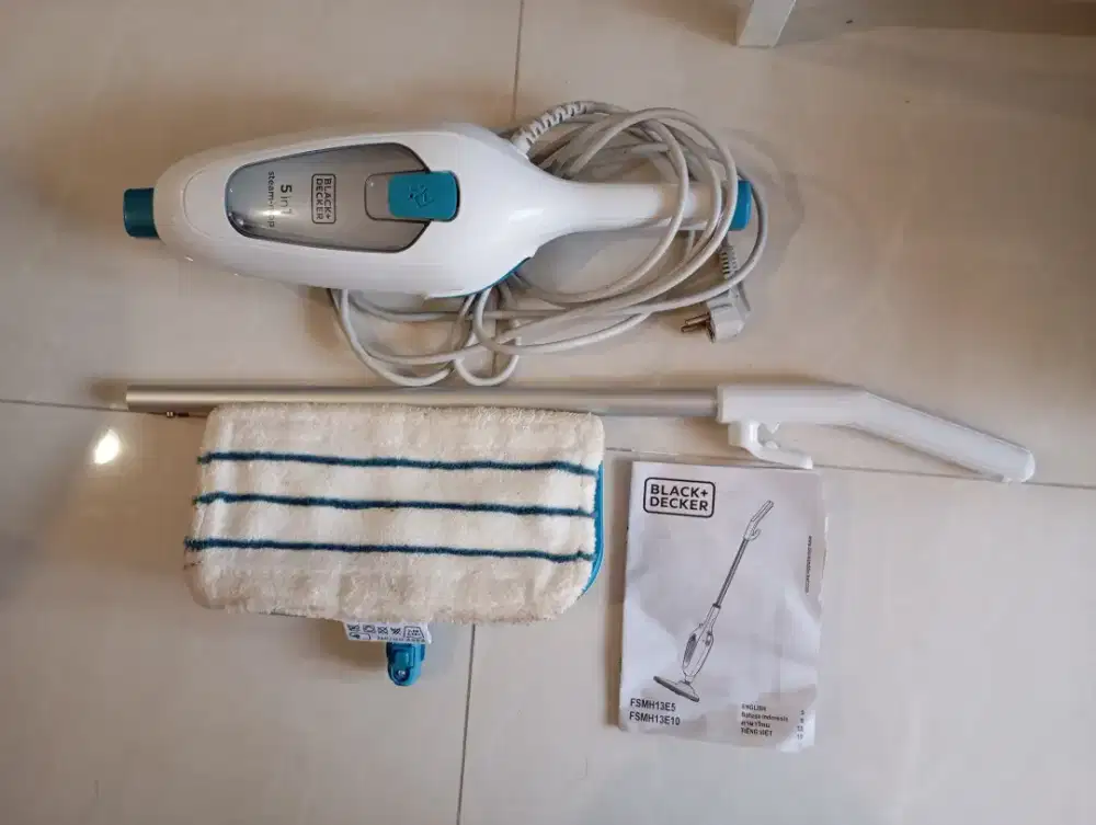 Black Decker Steam Mop like new