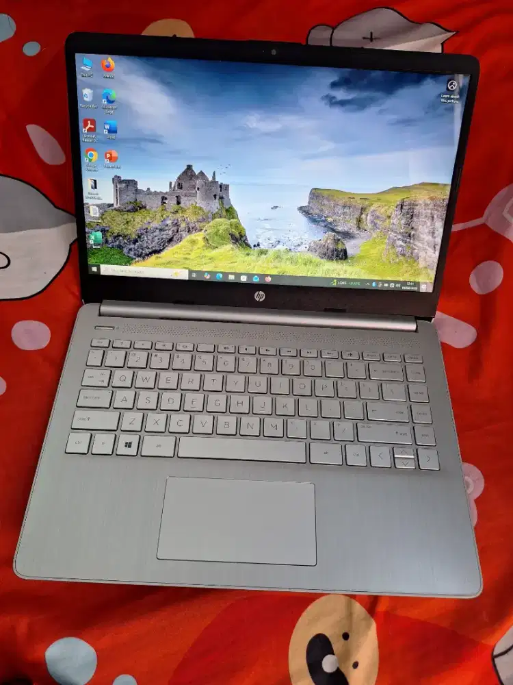 Bismillah di jual laptop hp14 slim celeron 6305 baterai 4jam