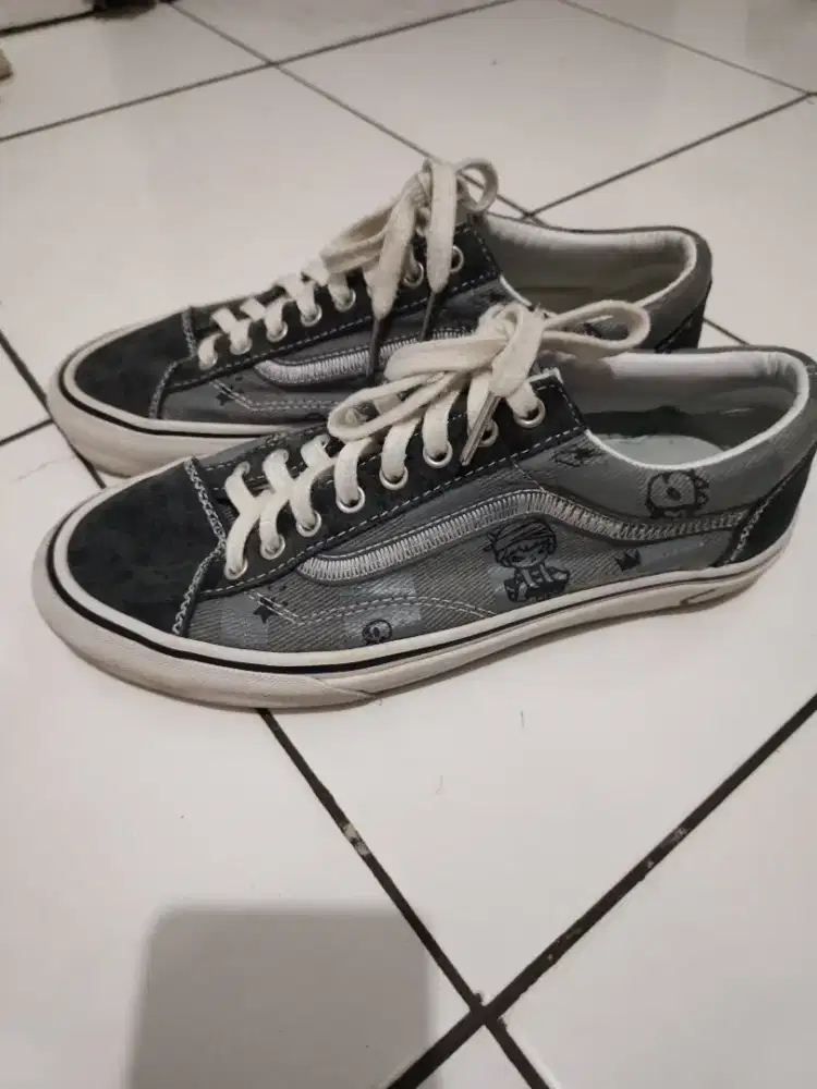 sepatu vans size 42