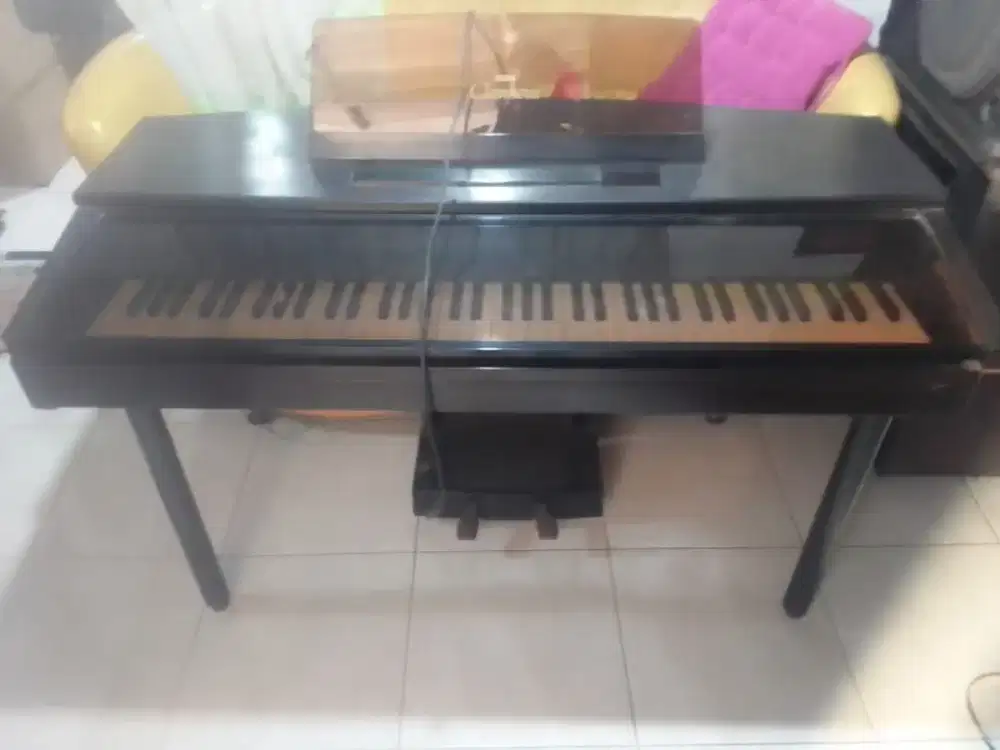 Piano keyboard cvp yamaha