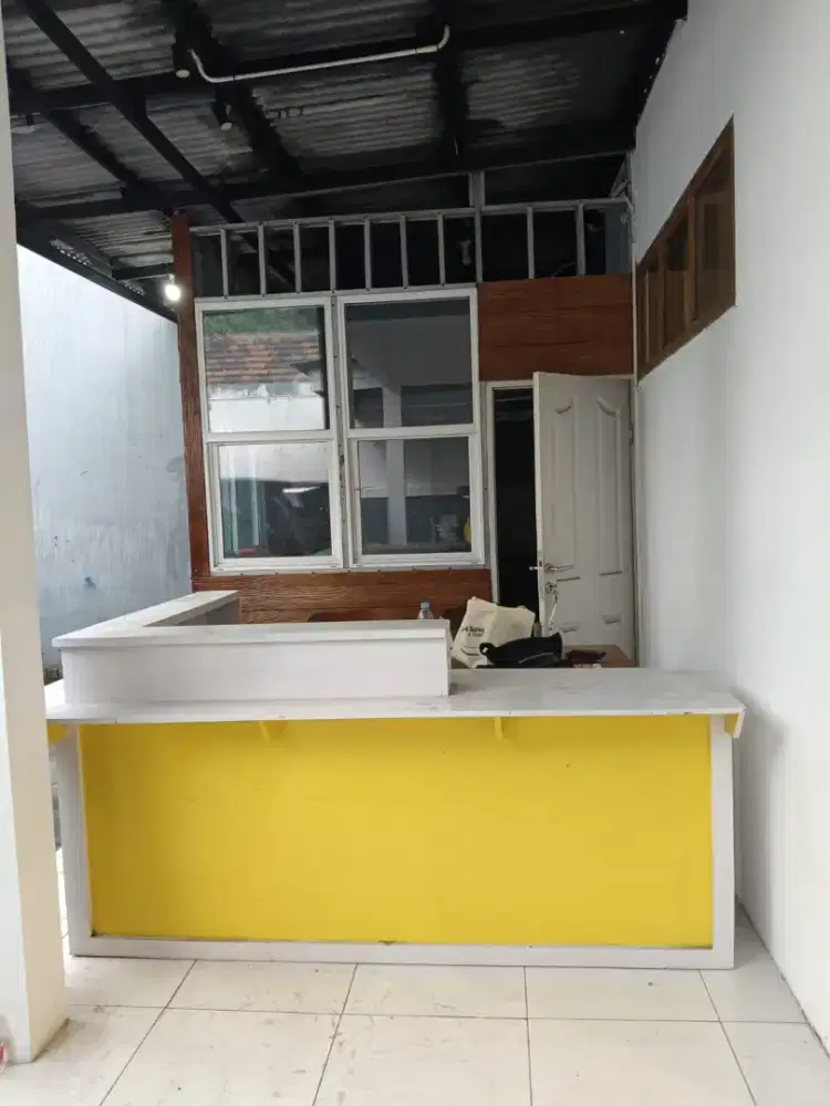 Meja kasir cafe resto lengkung 90 %