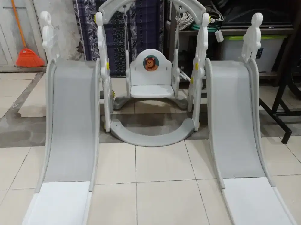 Perosotan dan ayunana