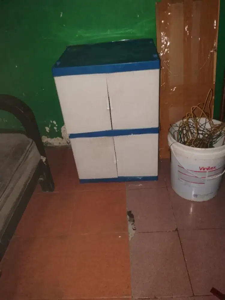 Di jual lemari plastik masih bagus banget