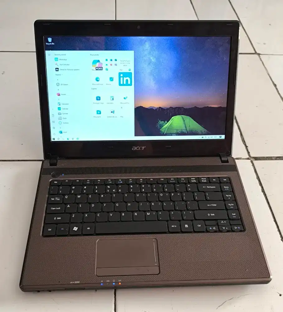 Acer core i5 ram 4 batre awet windows 10 tingg al pakai